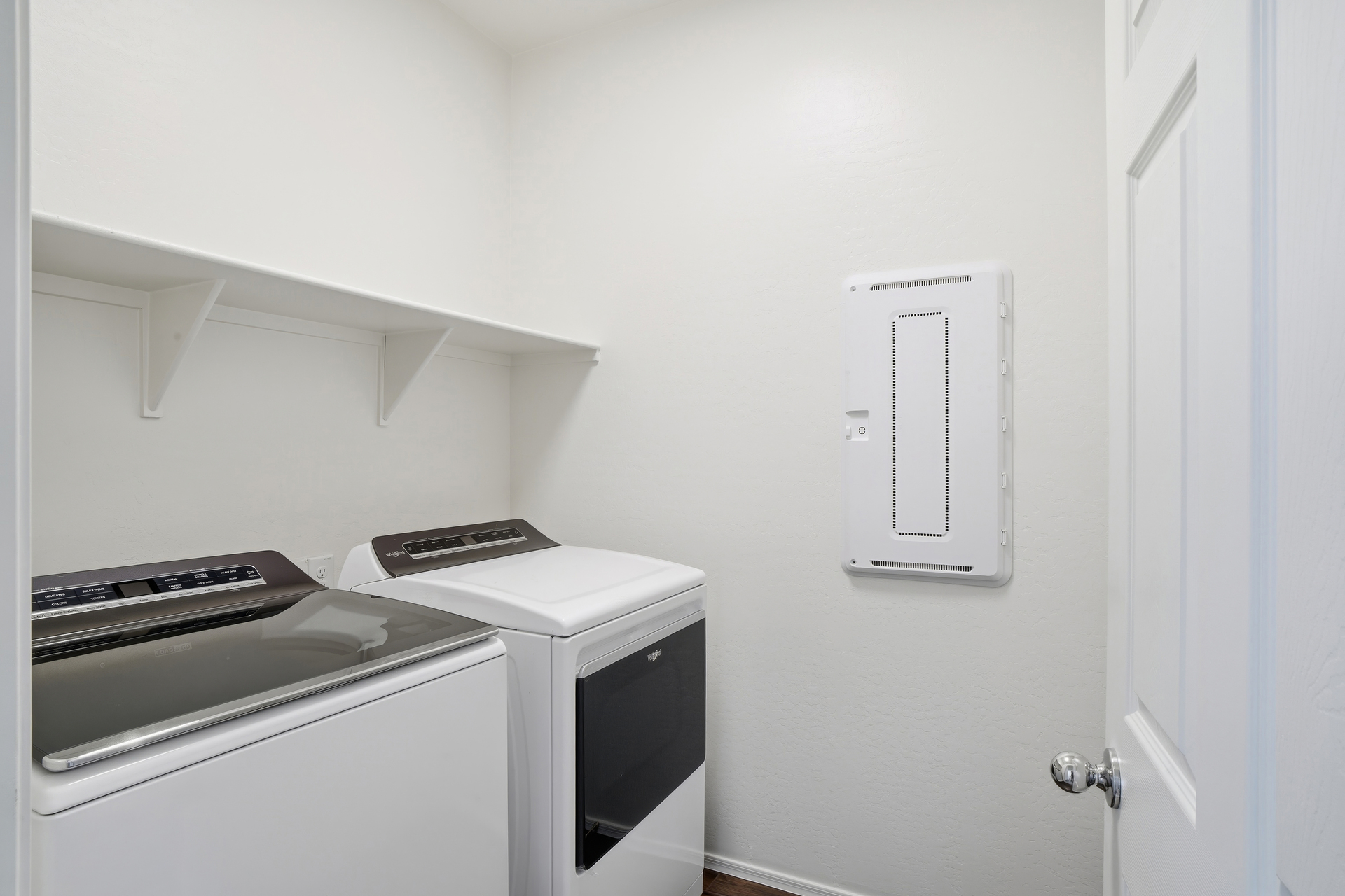 Hartwell Laundry Room
