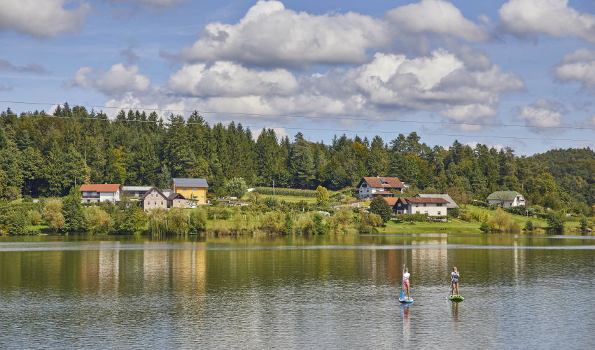 Šmartinsko jezero je odlično za supanje.