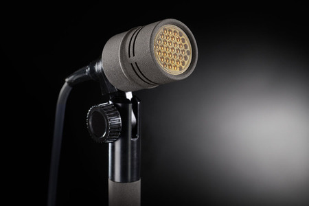 KK_120_+_KM_Dx1_desktop_KM-A-D-Macro-05_Neumann-Miniature-Microphone-System_G