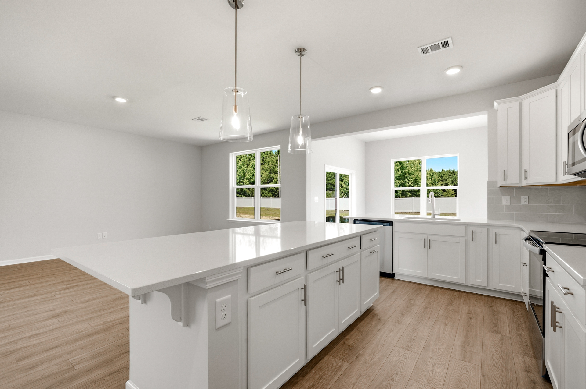 Kitchen Island.jpg