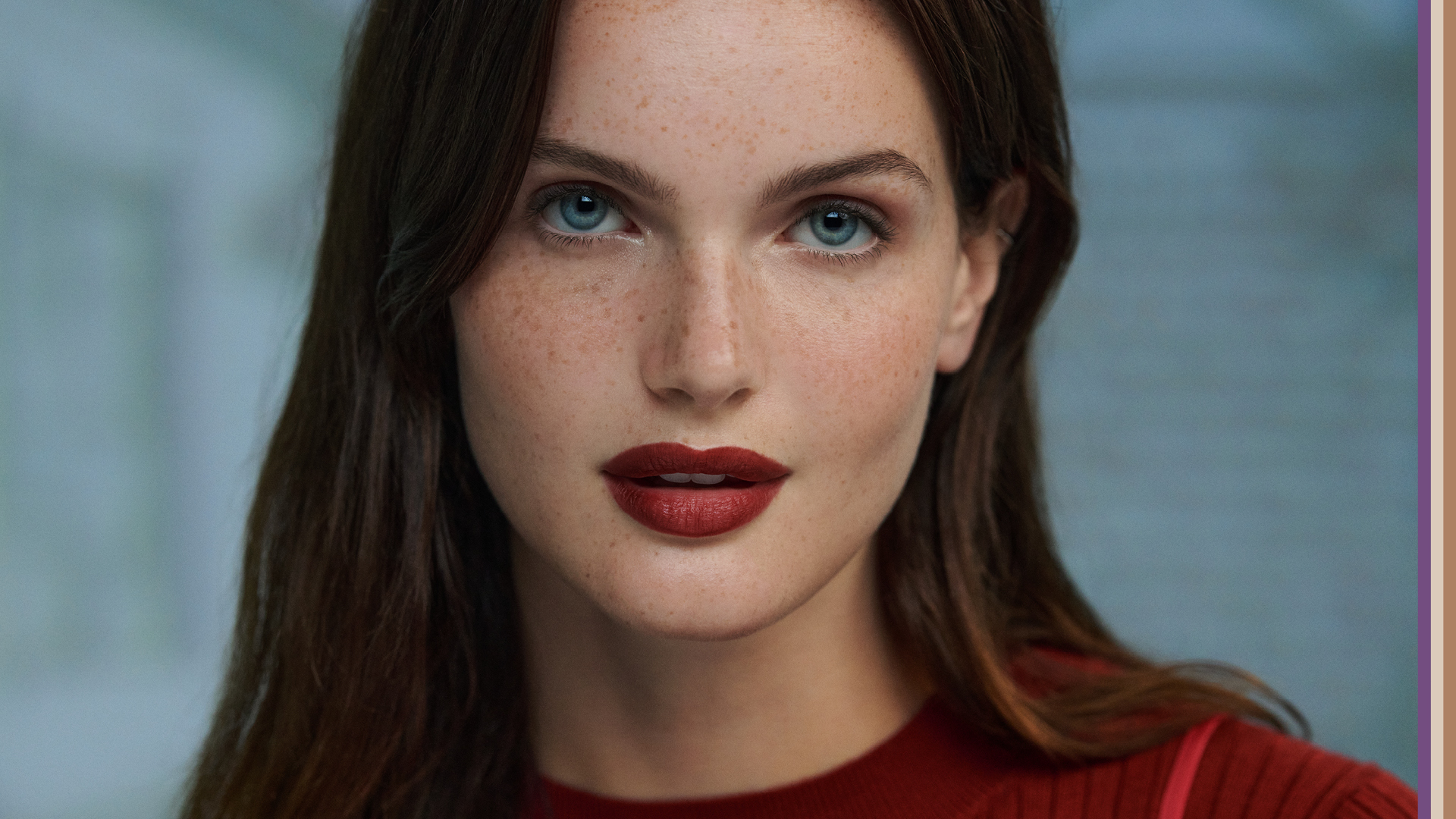 beautiful woman, red lips