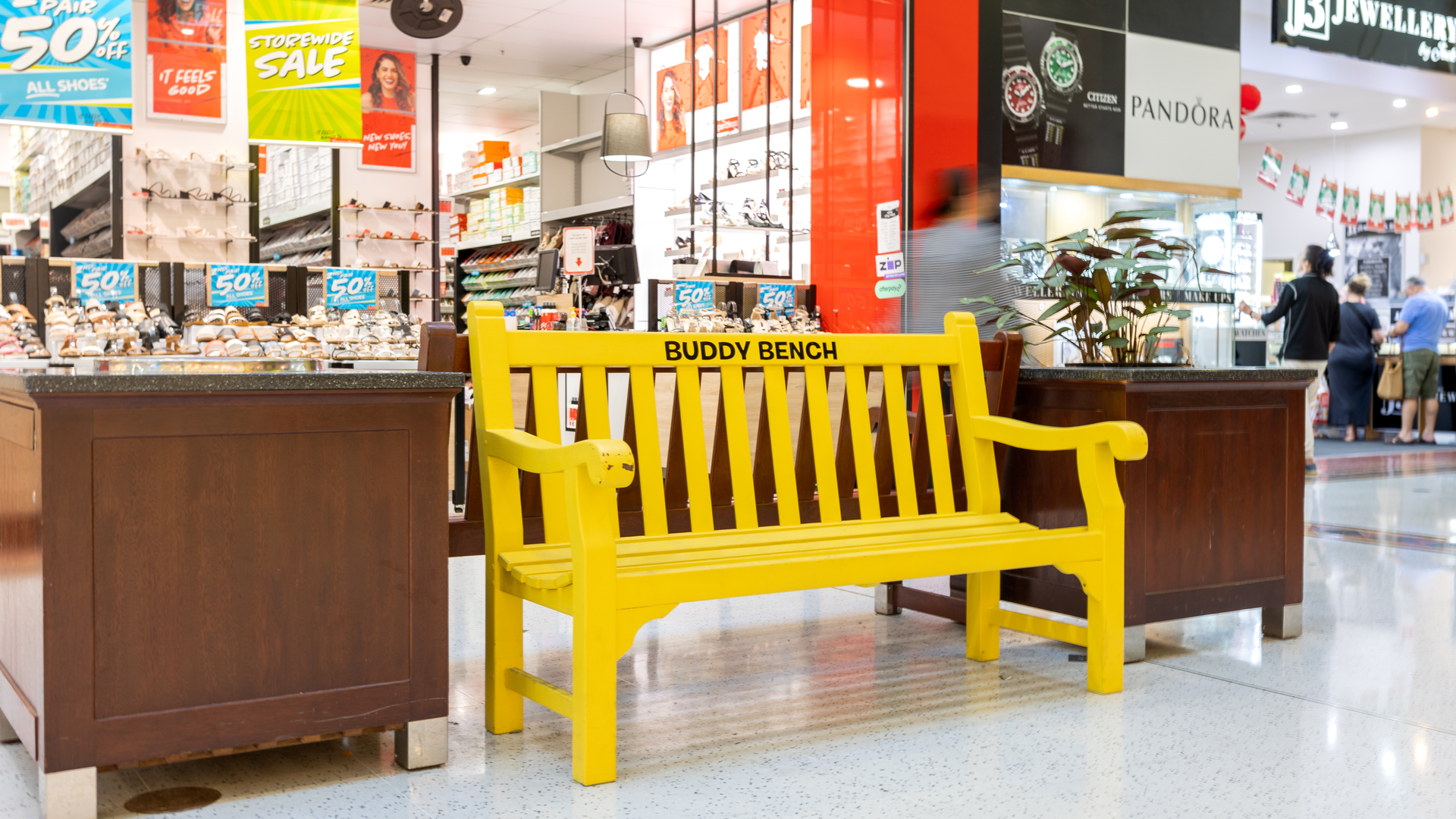 Buddy bench