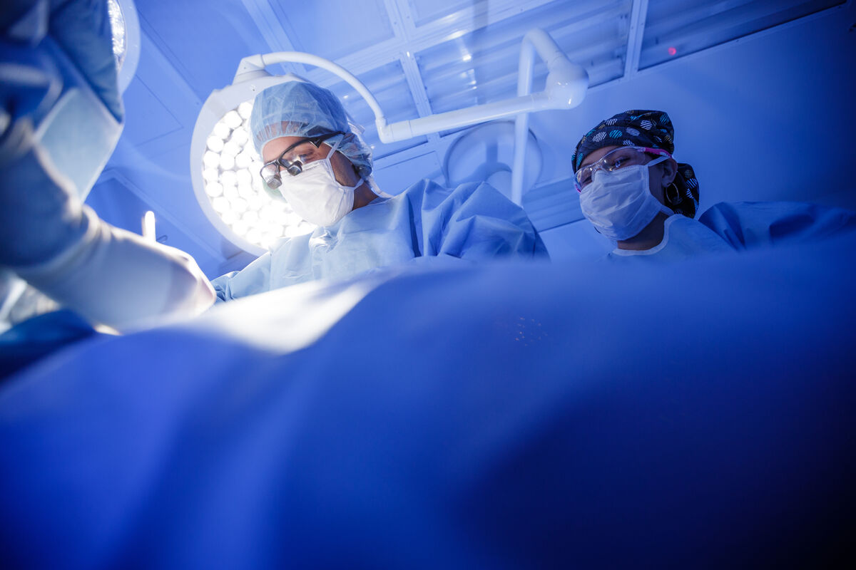 Moffitt surgeon in operating room