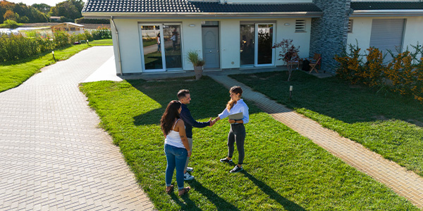 More Home Sellers Are Offering Concessions. This Is How Homebuyers Can Save Big