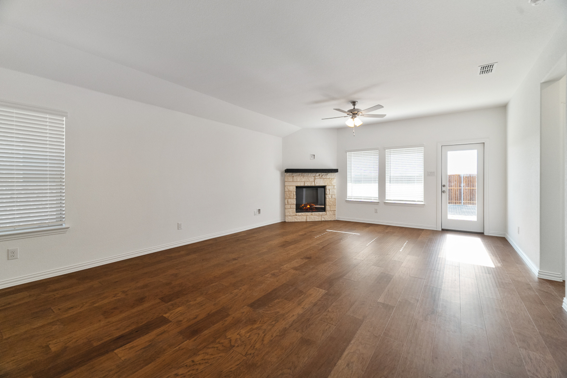 a41221cf-ad85-411f-bb84-12880b2f464b