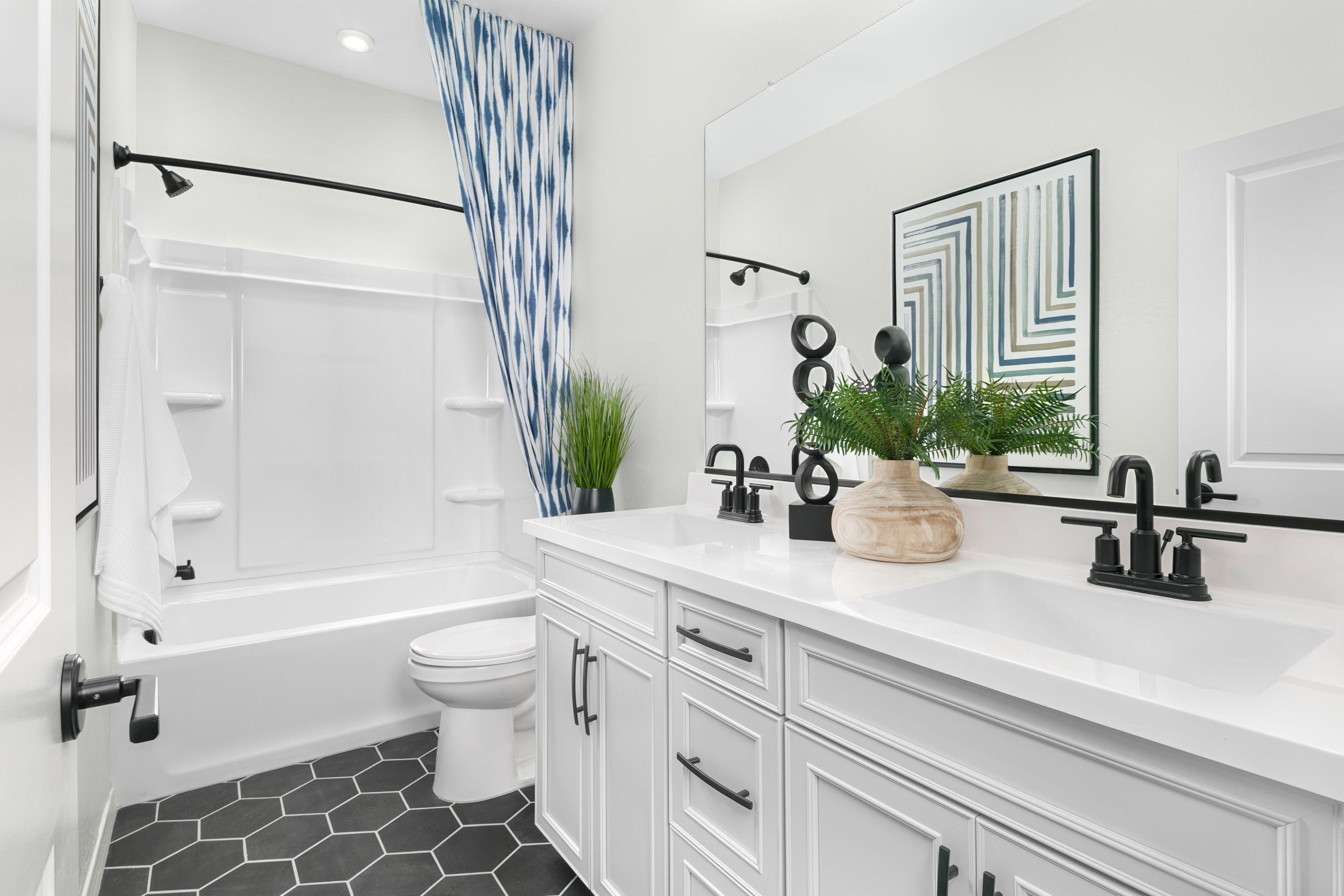 a5bd5c3a-8176-4cbb-af10-ff594290db6c