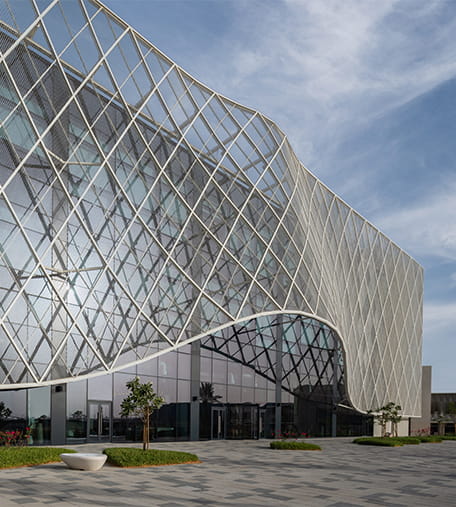 نحن نهتم بتعليقاتك القيمة