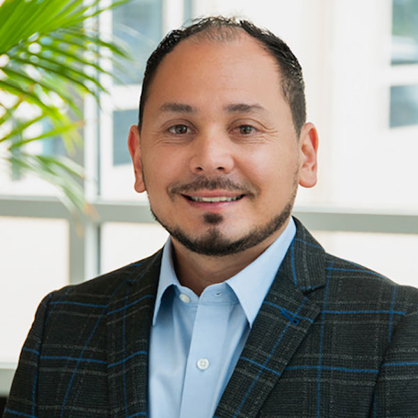 Roberto Salazar