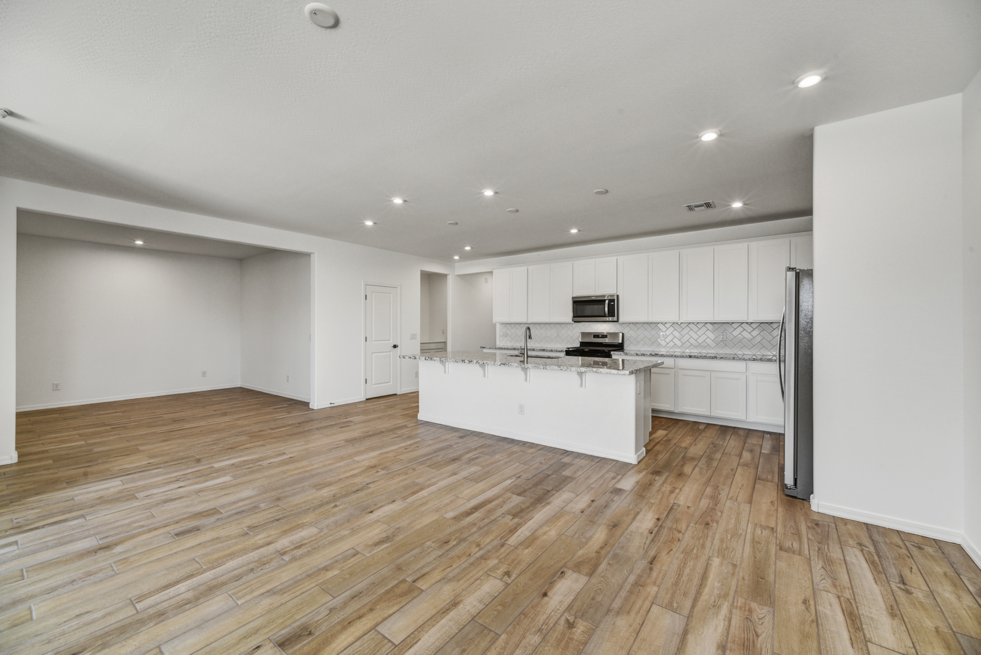 b91b239e-5b6a-43fc-a7ba-87bd256fe966