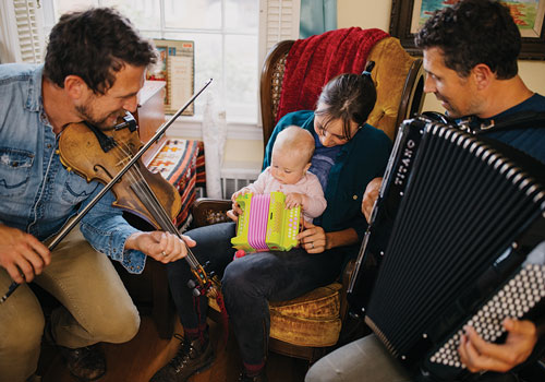 Danylo&rsquo;s wife, Therese, and daughter, Phoebe, join the brothers in a song.