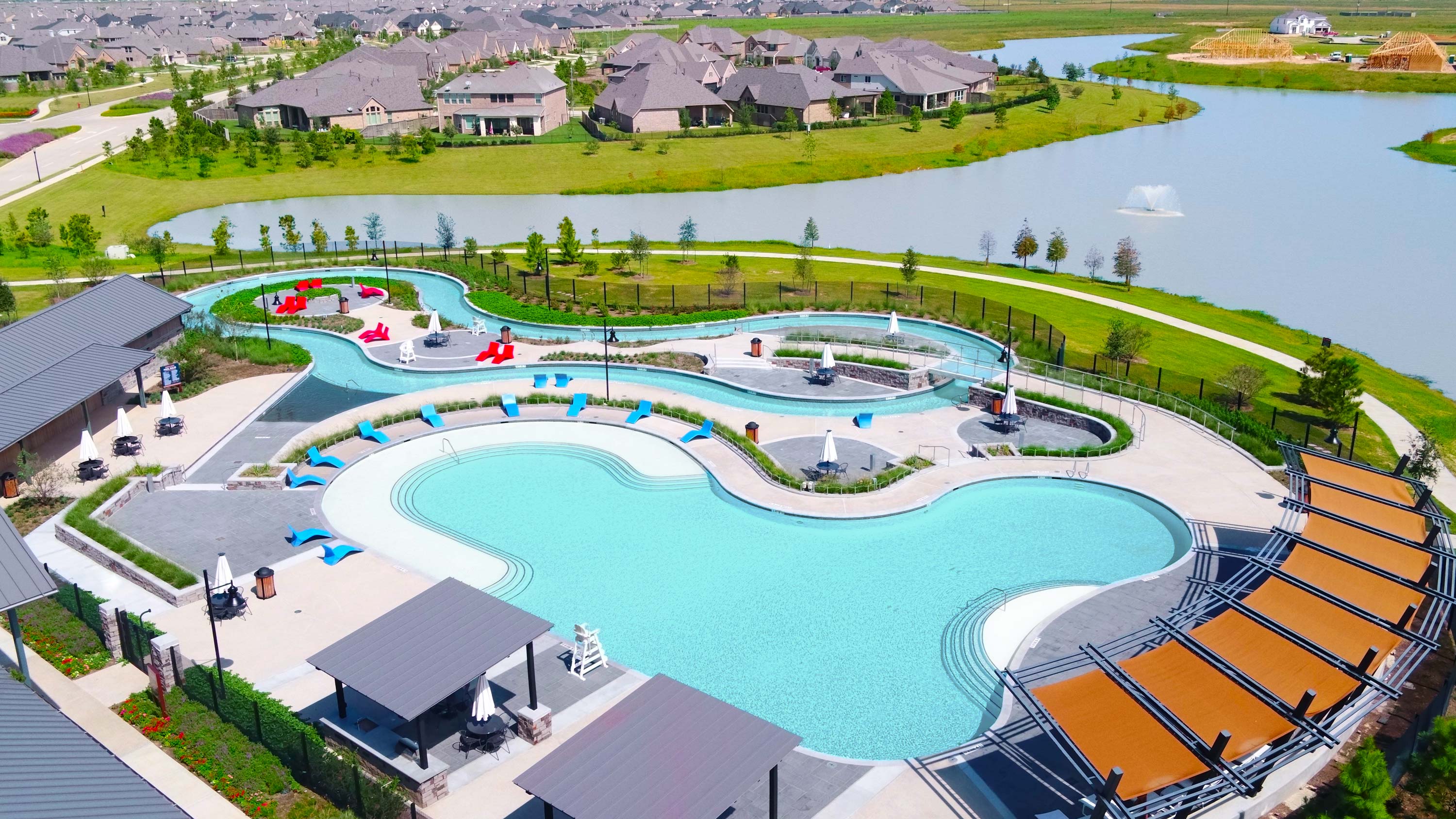 Community Pool & Lazy River 