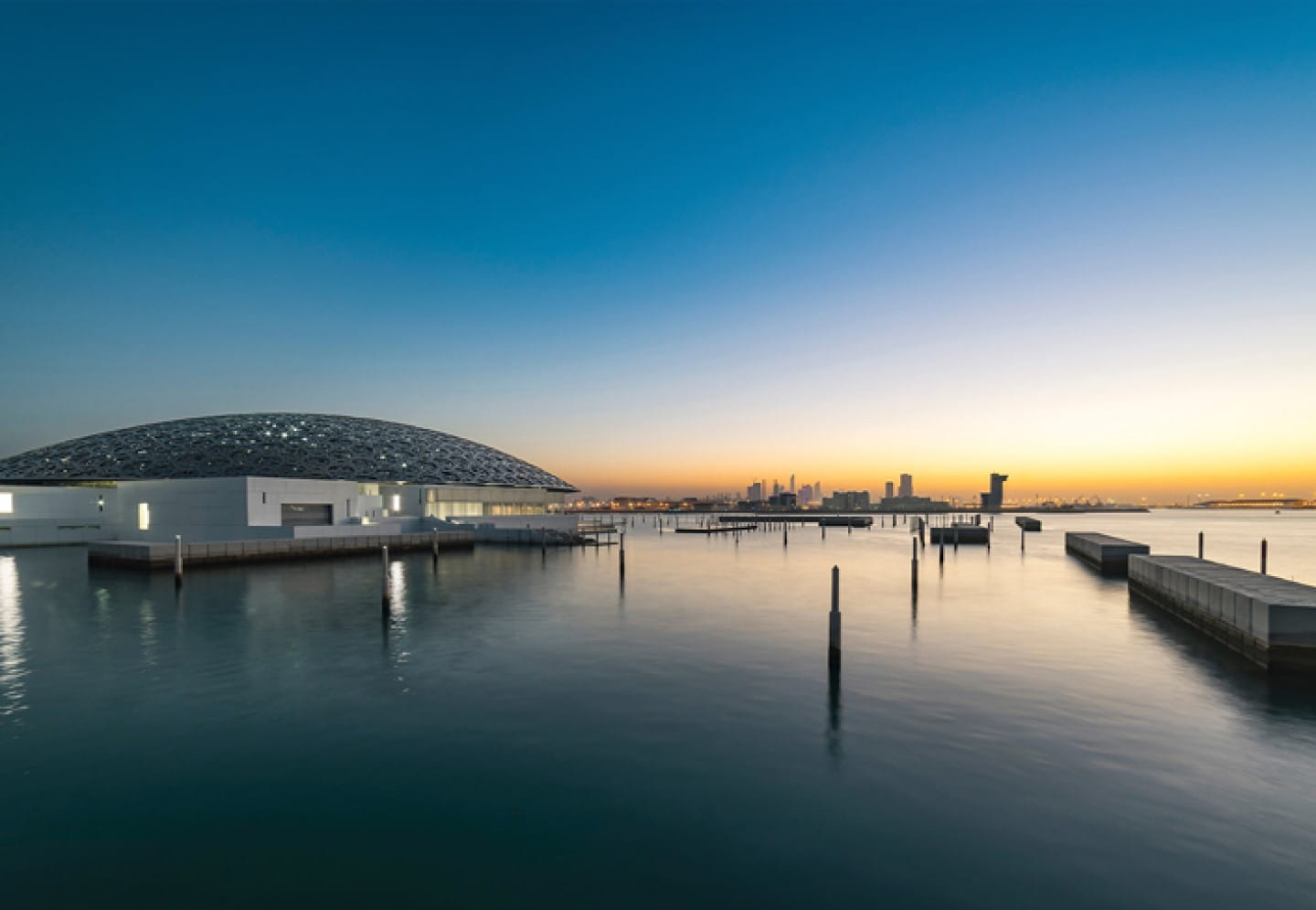 الاستثمار في الإقامة الذهبية في الإمارات: رؤى أساسية | الدار