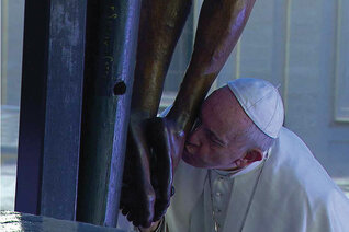 Holy Father venerates a miraculous crucifix