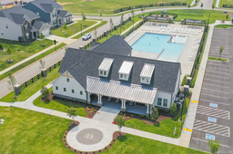 Waverly Clubhouse & Pool