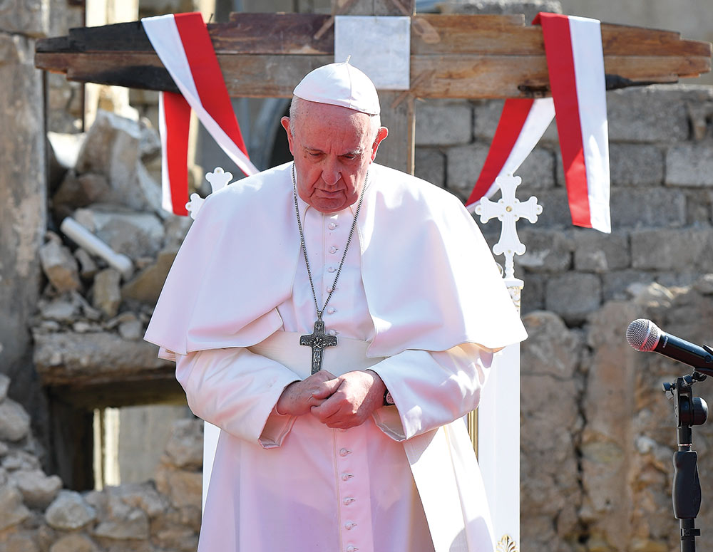 Pope Francis prays for victims of war in Mosul, Iraq