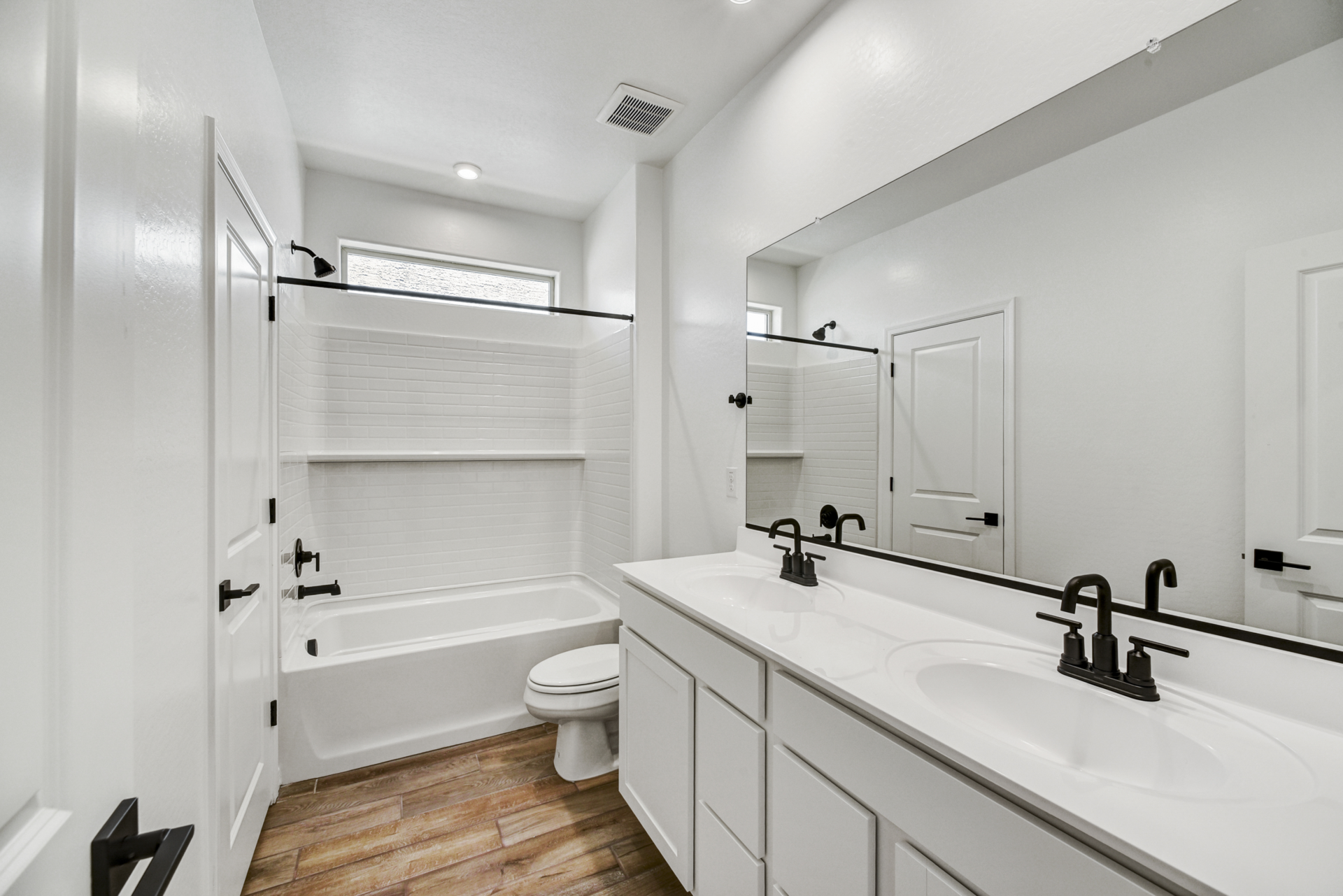 e09bbab2-68dc-4610-a2cd-105361661141