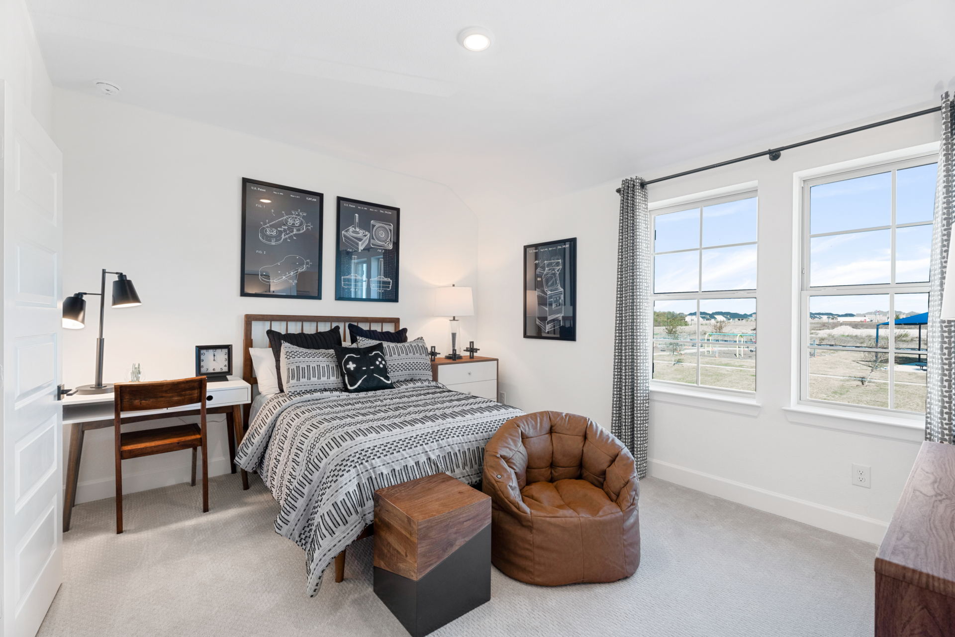 e2852e65-f0c1-49e1-b5e1-55179818d4c2