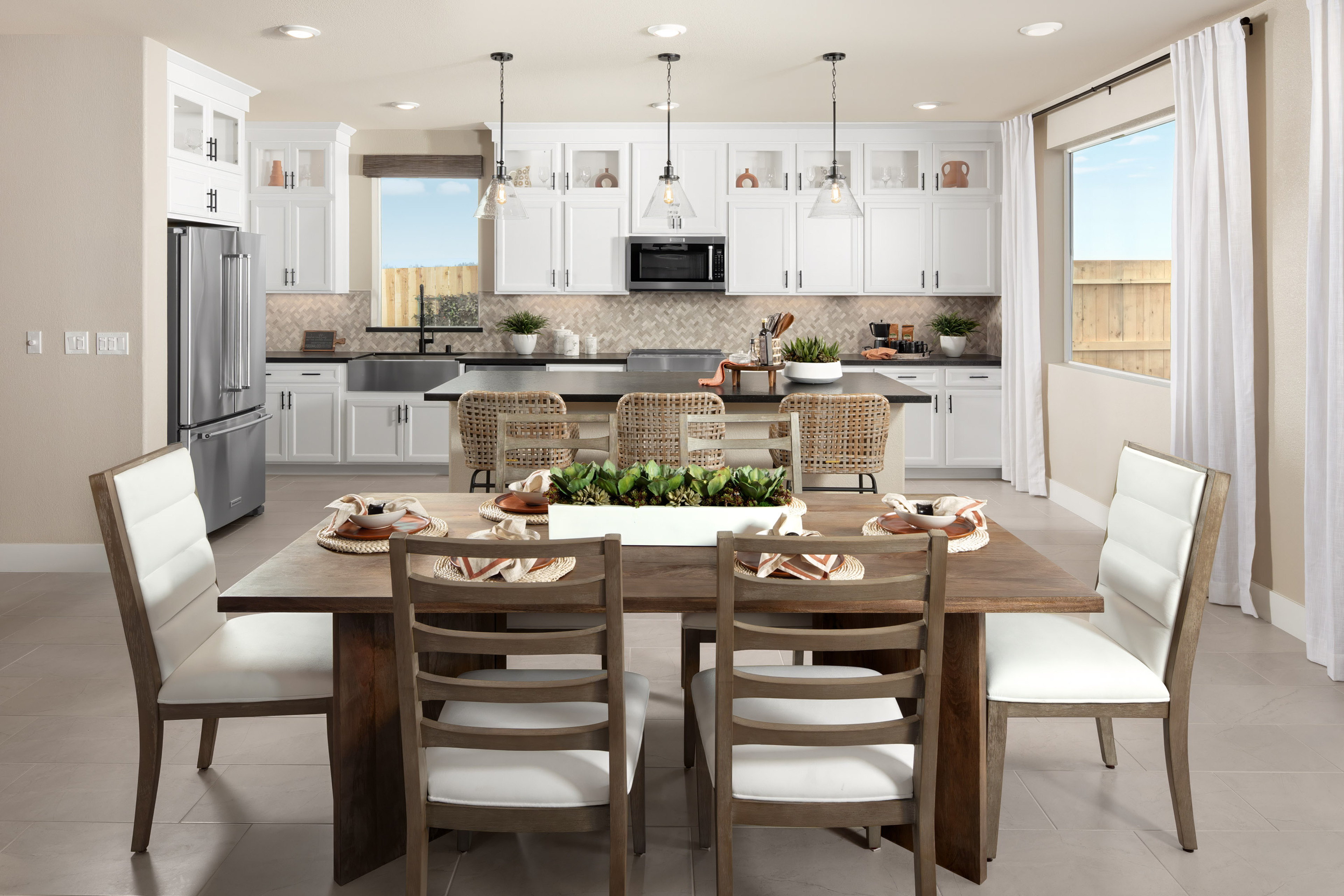 pinnacle at solaire community video