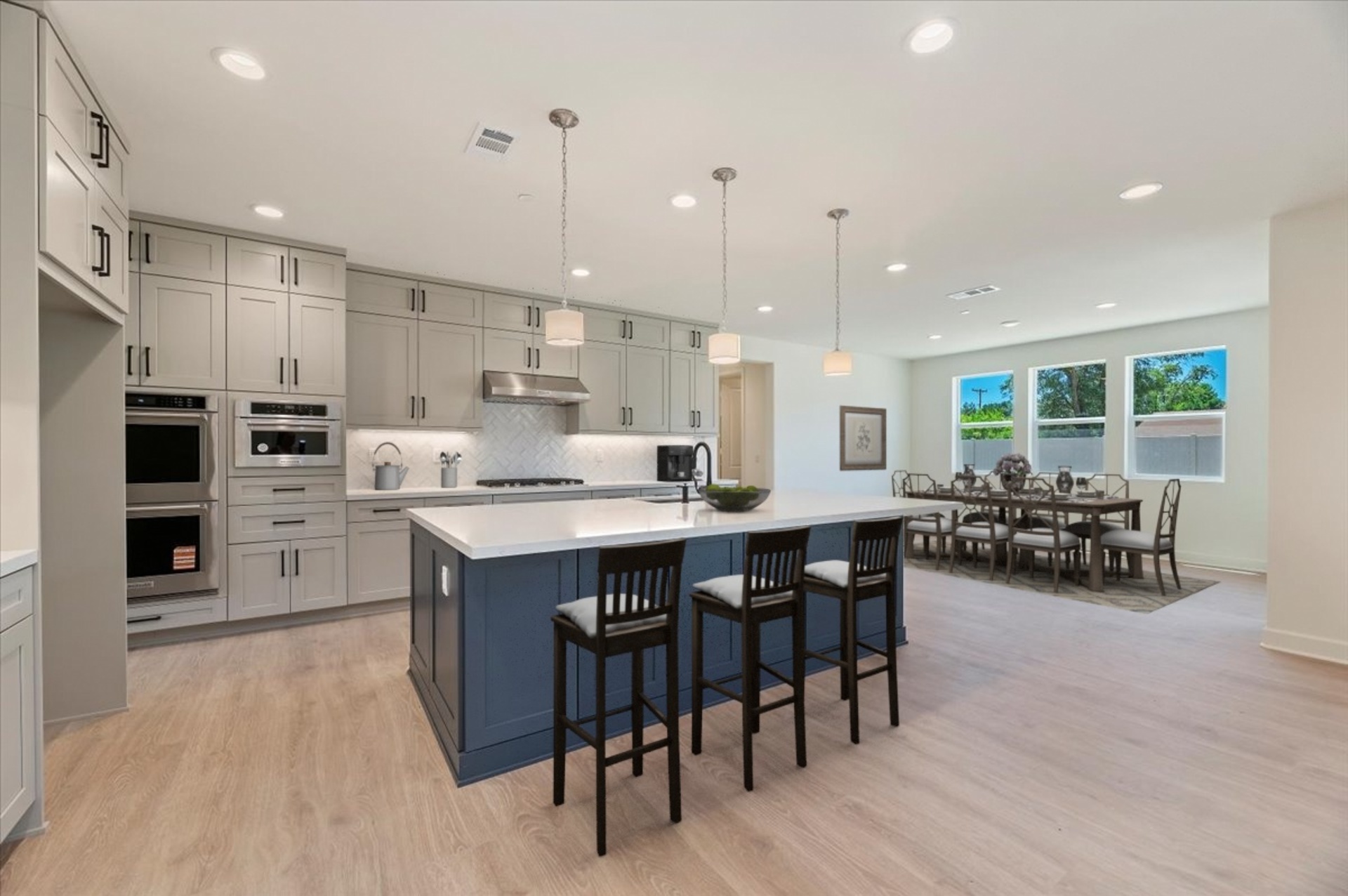 e9c84700-0131-4469-b153-7653dfe284bc