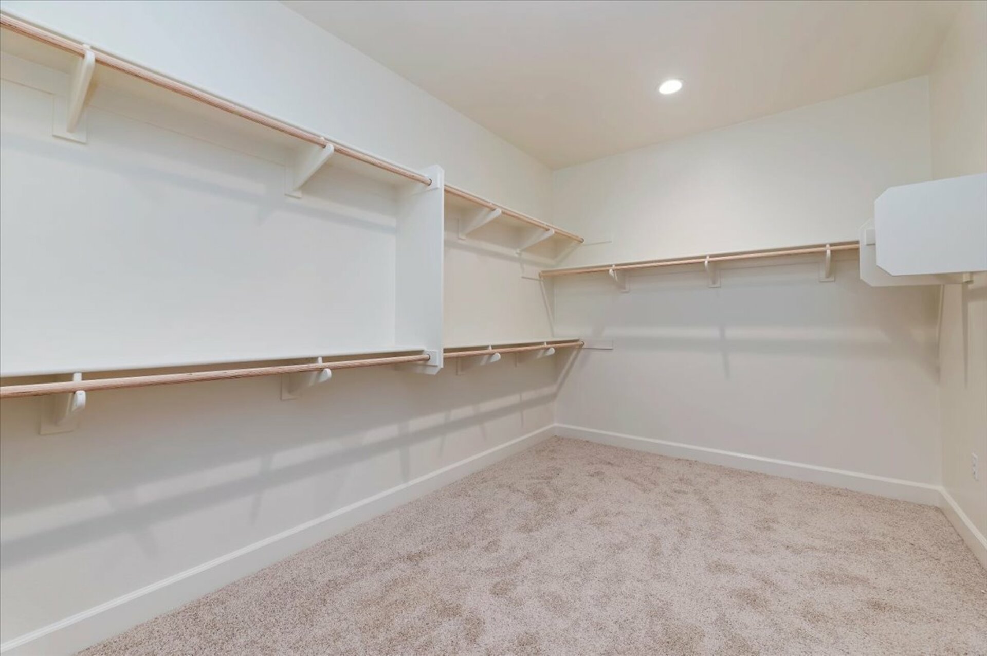 e9ceca12-99c4-4f7a-b30f-3a48b1424700