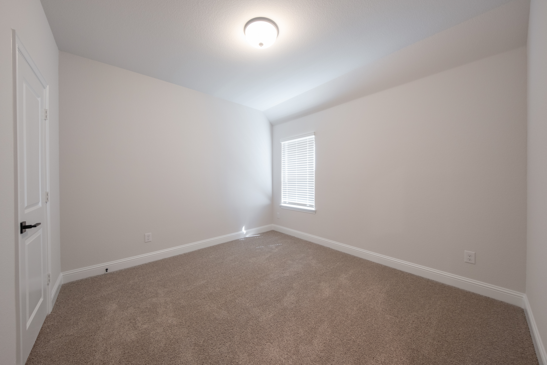 ec9d6e03-e05e-4a6b-921f-08934cd7d88a