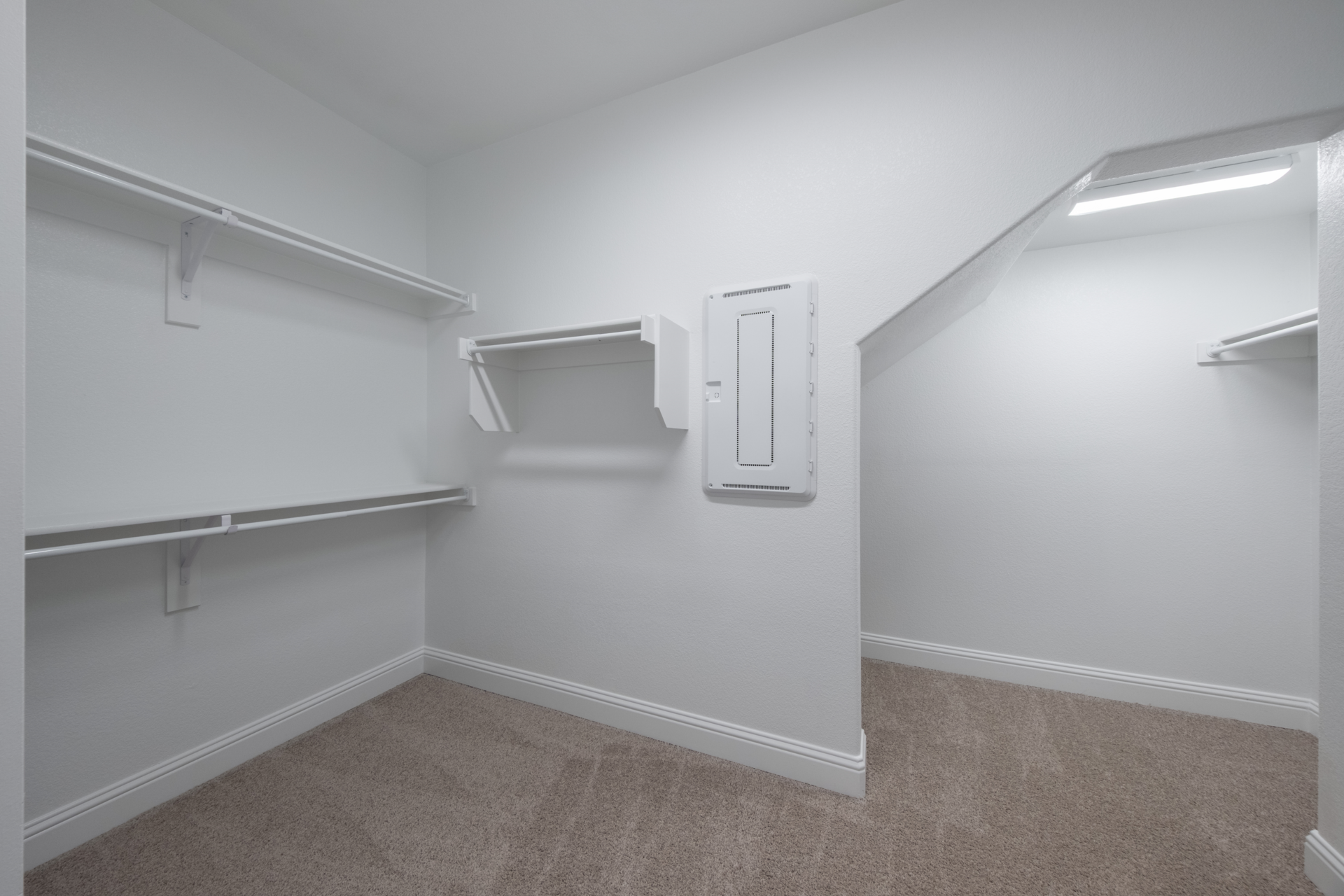 f62678ae-83fe-45a2-8109-03735e2c323d