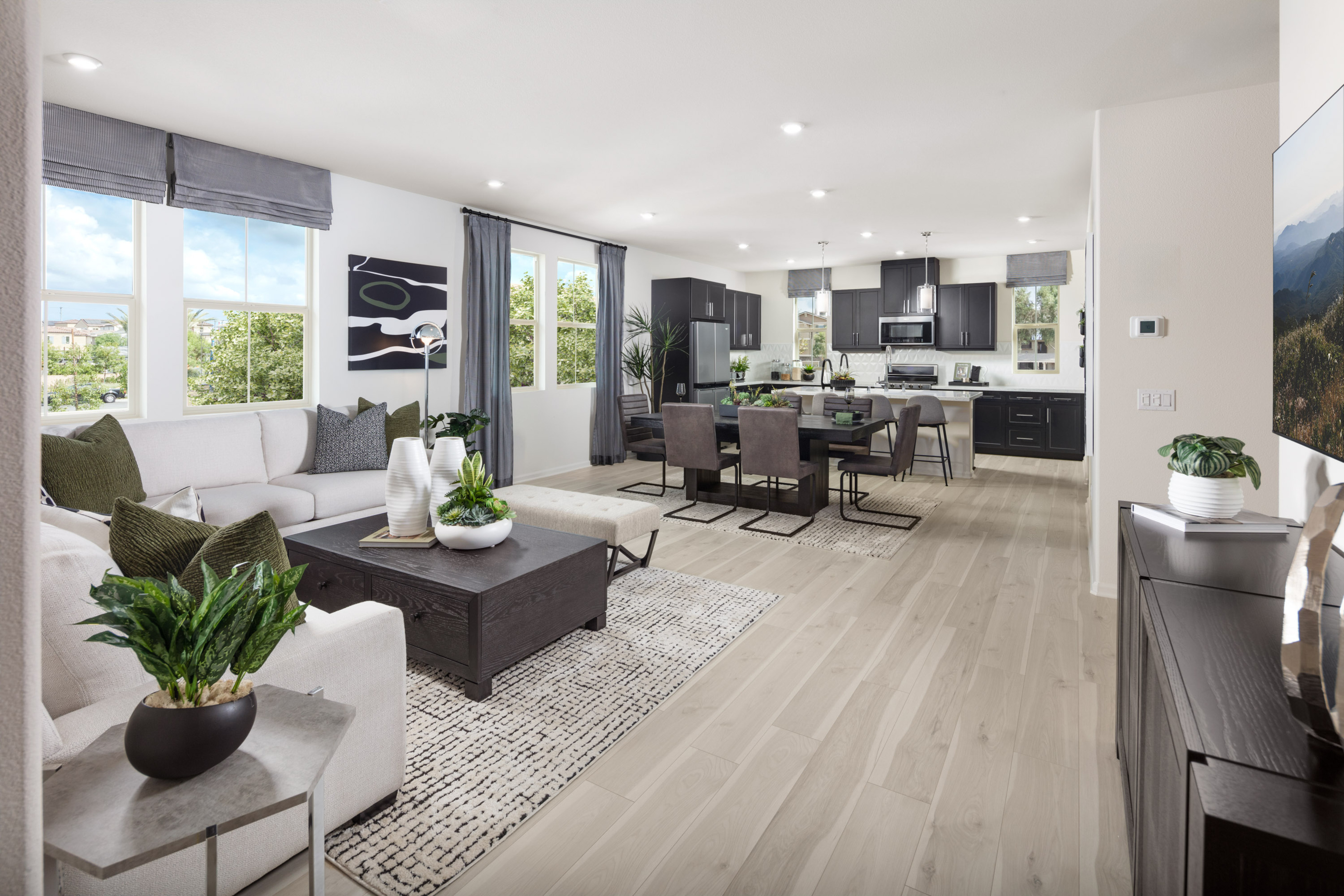 f693b5c9-ba16-4545-994a-9342d56ba018