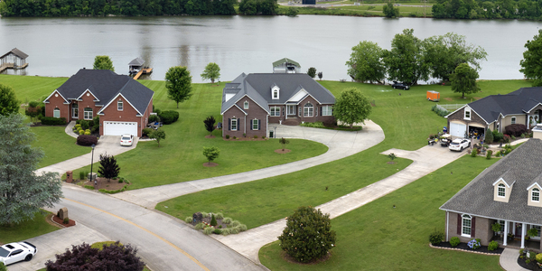 Mortgage Rates Hover Near Three-Year Lows