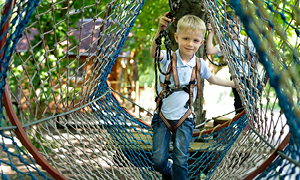 Aktivno otroštvo je ključno za zdrav razvoj, a bolj kot je aktivnen otrok, večja je možnost nezgod