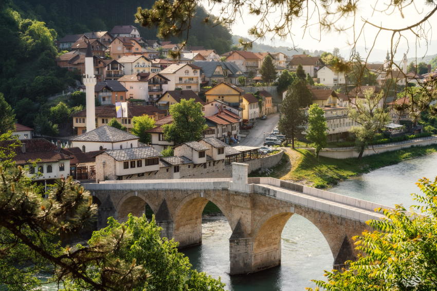 Konjic v Bosni in Herzegovini - za družine, ki želijo sprostitev v naravi s kančkom zgodobvine