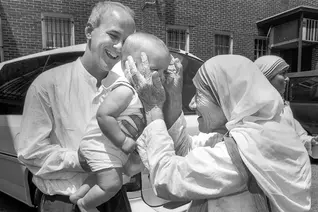 Mother Teresa greets Jim Towey