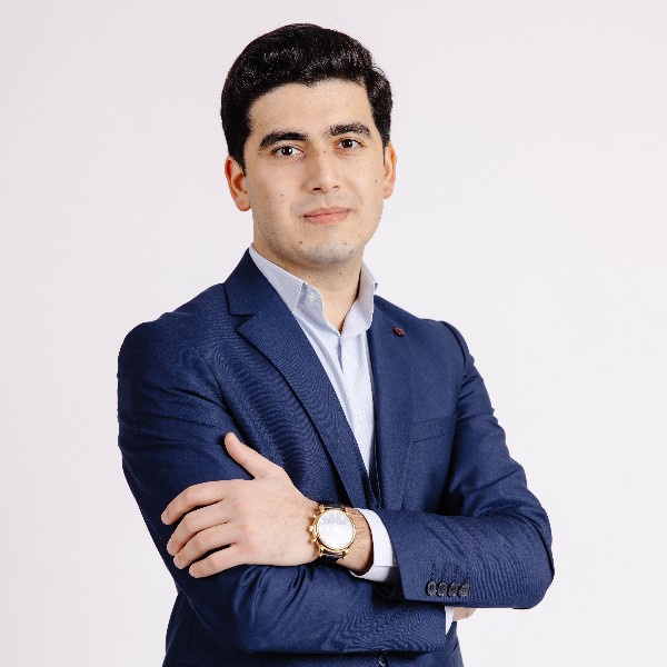 Firdavs Hodiev, Loan Consultant photo