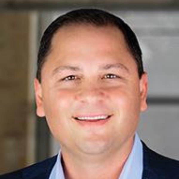 Eric Silvas, Branch Manager photo