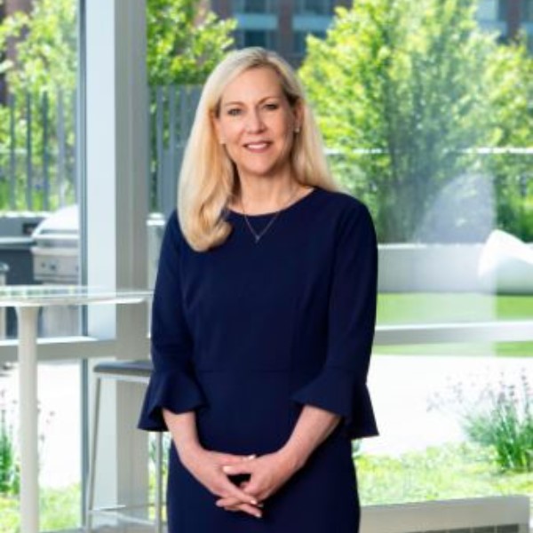Lisa O'Malley, Sales Manager photo