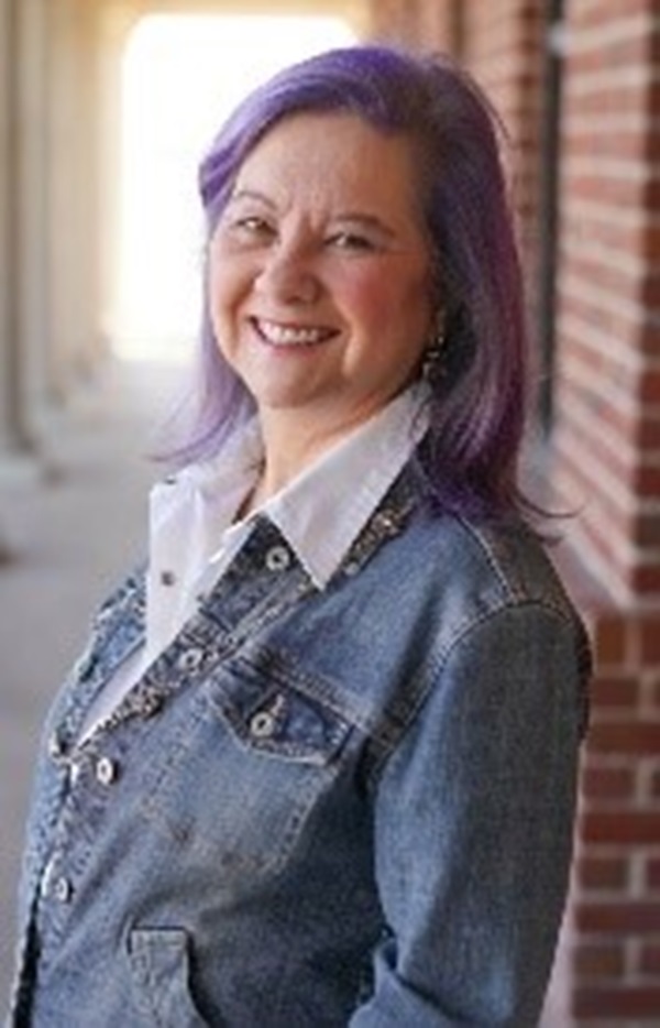 Deborah Huddleston, Branch Manager photo