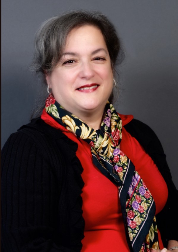 Liz Santos, Loan Consultant photo