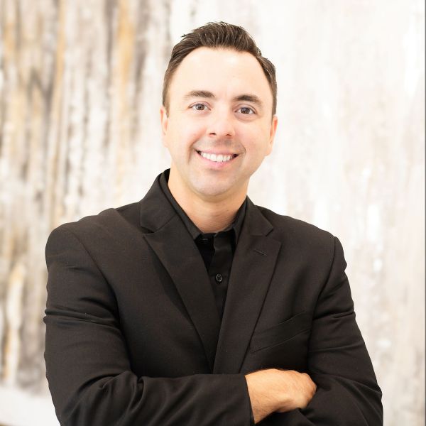 Michael Carlucci